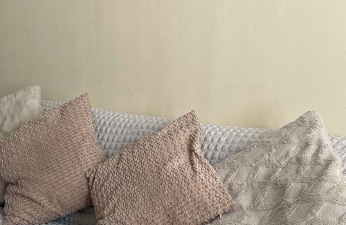 Ermita Night District Hotel | JFS Cozy 1-bedroom Staycation in beautiful Manila - Near US Embassy