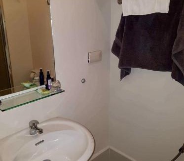 Valencia Apartment | JR Studio Luxe 1824 at Princeton Residences