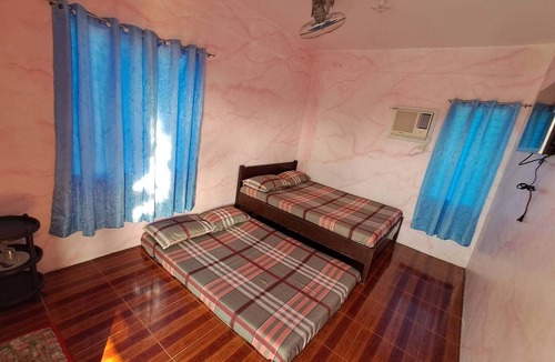 Puerto Galera Cabin | JRM LODGING HOUSE
