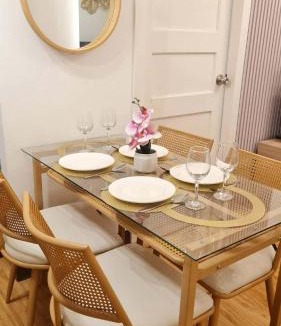 Sasa Apartment | Js Place at Arezzo Place Davao
