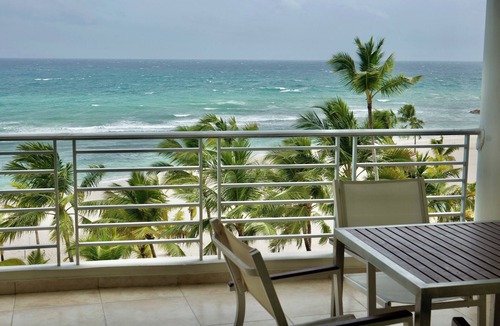 Villa Aura Apartment | JuanDolio+SeaView+Cozy-2Br+3Bds+6Pax-/WiFi-Open Kitchen-/FrontBeach