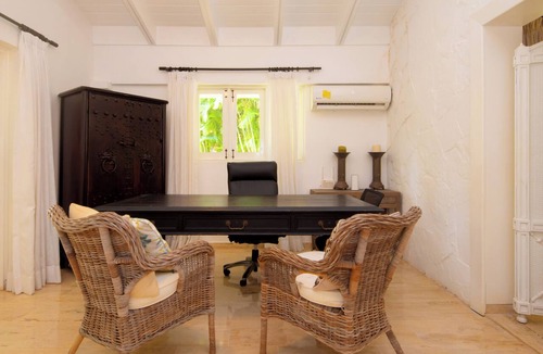 Los Lagos Villa | Just 3 min from the beach and facing the golf course.