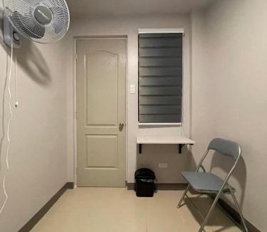 Carcar Apartment | K and R Apartment Affordable Aircon Room with Wifi
