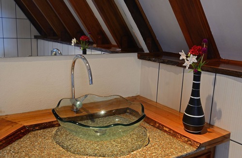 Enrique Villanueva Hotel | Kalachuchi Beach Resort