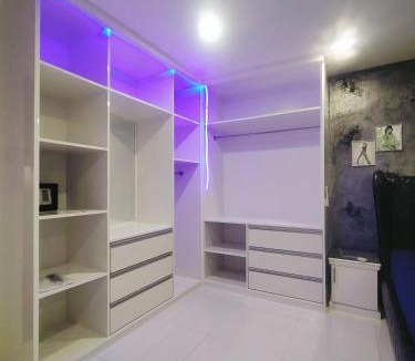Balibago Apartment | Kandi Suites 2BR with private Jacuzzi 500 Mbps internet