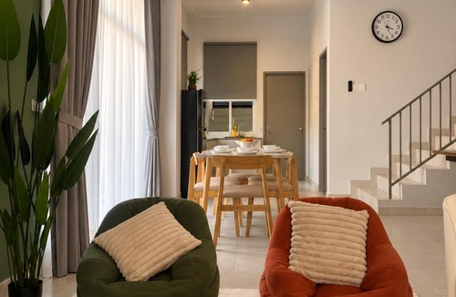 Pulai House | Kangkar Pulai Landed FamilyJoy 4BR 13 Pax Mahjong by Our Stay