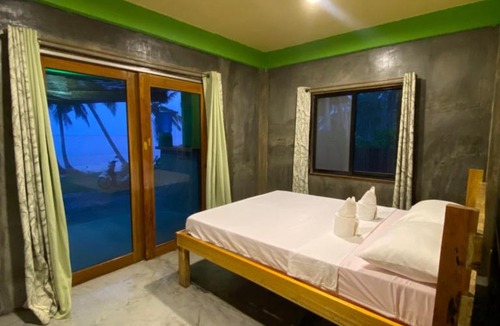 Burgos House | Kapunoan Beach House