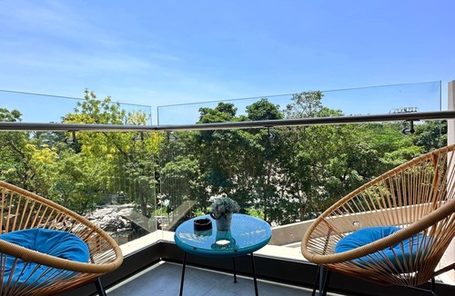 Maribago Condo | Kate & Keith's Place Deluxe Studio Suite at Tambuli Seaside Resort & Spa