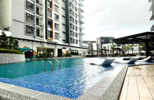 Penampang Apartment | KAVENUE Cybercity Sunset View, 8-10 pax