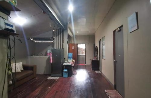 Coron Town Proper House | Ken's Inn