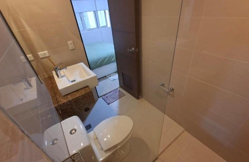 San Antonio Apartment | Key Luxe Studio Makati 20A