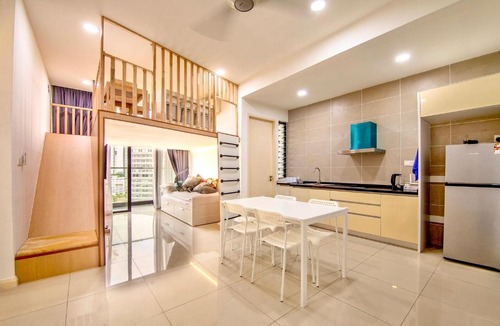 Medini Apartment | KidsCastle 002 Playroom & Slide Walk to Legoland JB