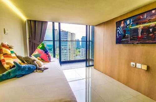 Medini Apartment | KidsCastle 002 Playroom & Slide Walk to Legoland JB