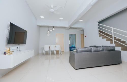 Ranau House | Kings Pine Residences Lot 15 Family Homestay Near Kundasang Ranau