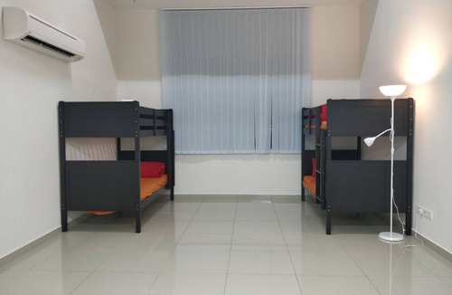 Petaling Jaya Apartment | KJ Group Space (Air Conditioned, Connects to Airport, Fast WiFi, Near Amenities)