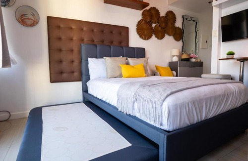 Legazpi Village Apartment | KL Tower Luxury Boutique Hotel Studio Fast WiFi Resort Swimming Pool Sauna & Gym