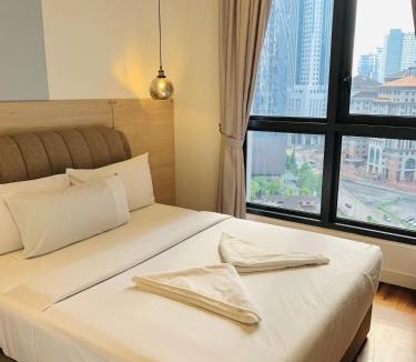 Kuala Lumpur City Centre Apartment | KLCC The Mews Lily Suites by Empire