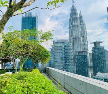 Kuala Lumpur City Centre Apartment | KLCC The Mews Lily Suites by Empire