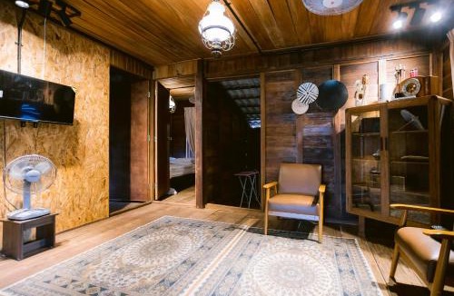 Banting House | KLIA Transit Homestay Tun Fatimah