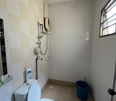 Batu Arang House | Kota Puteri Homestay Musllim Only - Near to Bandar Tasik Puteri