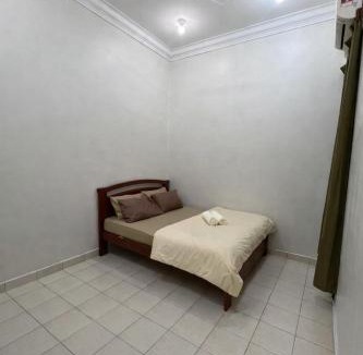 Batu Arang House | Kota Puteri Homestay Musllim Only - Near to Bandar Tasik Puteri