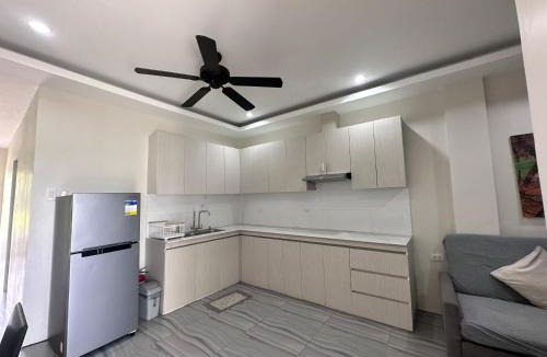 Kabankalan City Apartment | Kristinas Aparthotel Kabankalan