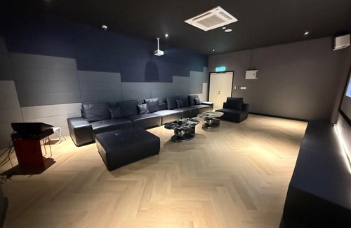 Taman Century Apartment | KSL Carton King Suites B By STAY