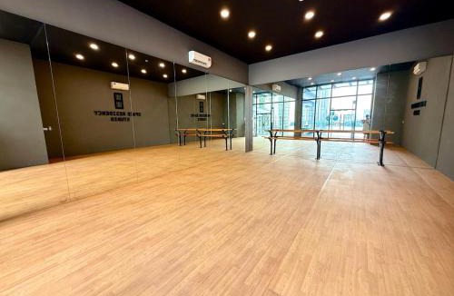 Taman Century Apartment | KSL Cozy Couple Suites A With Living Hall By STAY