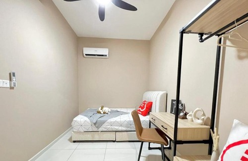 Kuala Lumpur City Centre Apartment | Kualalampur rooftop pool petronas twin tower view majestic residence