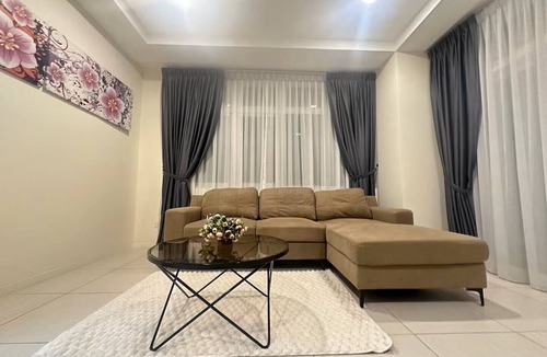 Kuching Apartment | Kuching Cozy Home @ Riverine Diamond