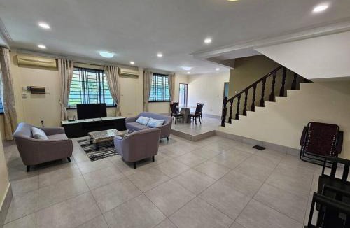 Kuching Villa | Kuching Luxury Home Landed House 10pax