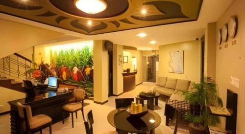 Tarlac Hotel | L Square Hotel