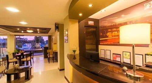 Tarlac Hotel | L Square Hotel