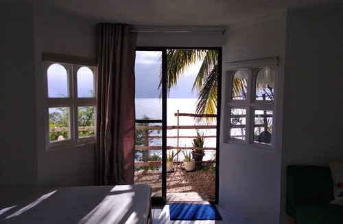Boljoon Hotel | La Bella Beach House Cebu
