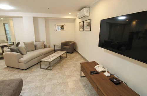 Malabanias Condo | La Grande Residence - Deluxe Suite A
