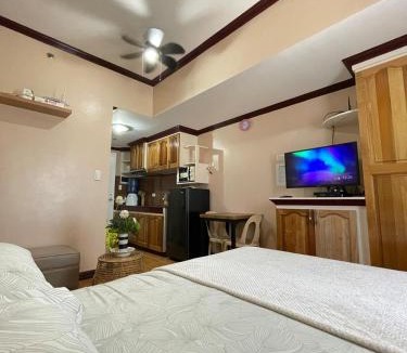 North Reclamation Area Apartment | La Maria Rentals - Relaxing Cozy Stay just Steps from SM Cebu