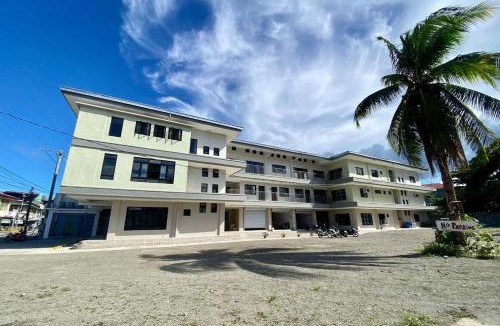 Baybay City Hotel | La Patria Baybay Tourist Inn powered by Cocotel