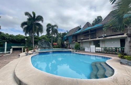 Mataas Na Kahoy Resort | La Virginia Leisure Park and Amusement