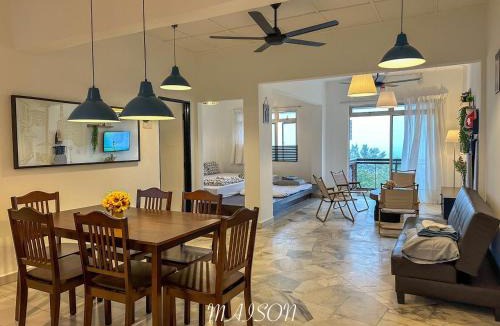Tanjung Tanah Merah Apartment | Laguna Seaview Suites PD By Maison