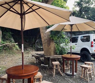 San Juan Hostel | Lakayo Hillside Apartelle