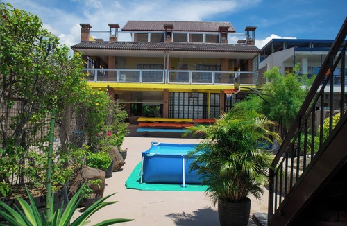 Talisay House | Lakefront Getaway, Taal Volcano Views. Perfect for Relaxation & Adventure!