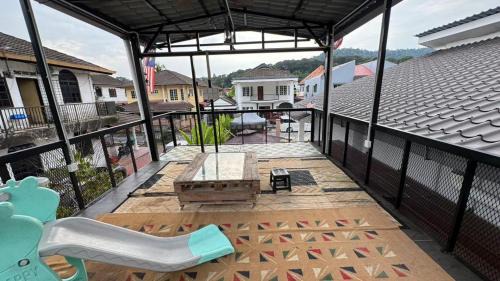 Kampung Jawa Tengah House | LAMAN PUTIH FRIM Malay