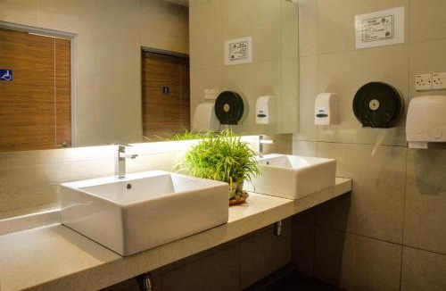 Kampung Pokok Asam Hotel | Langkasuka Express