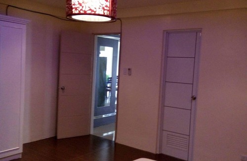 Balibago Apartment | Large 1 bedroom with Wifi close to city action