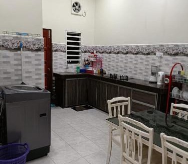 Pengkalan Aor House | Larut Tin Homestay