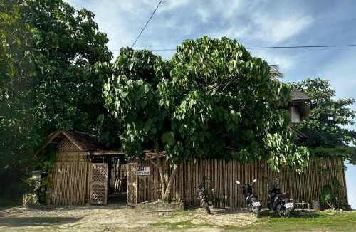 Burgos Hostel | Lawi Haven Homestay
