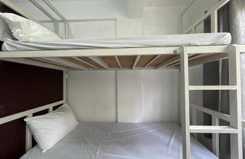 Taguig Apartment | Lawton Residences Studio Room 2I - 4 pax