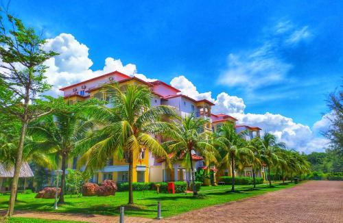 Bandar Penawar Apartment | Le'Coco Homestay Tiara Desaru Pool View