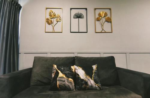Ijok Apartment | Le-Gris, Homestay Puncak Alam, Netflix, Near Uitm Puncak Alam, Eco Grandeur & Coalfields Retail Park