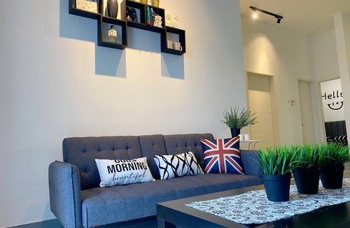 Bandar Puchong Jaya Apartment | Le Thompson Puchong - beautiful pool
